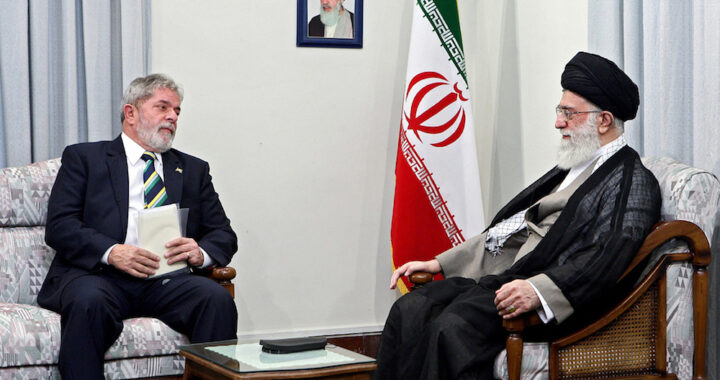 A Perseguição do Irã contra o Comunismo e Socialismo: Da Revolução Iraniana aos Dias Atuais